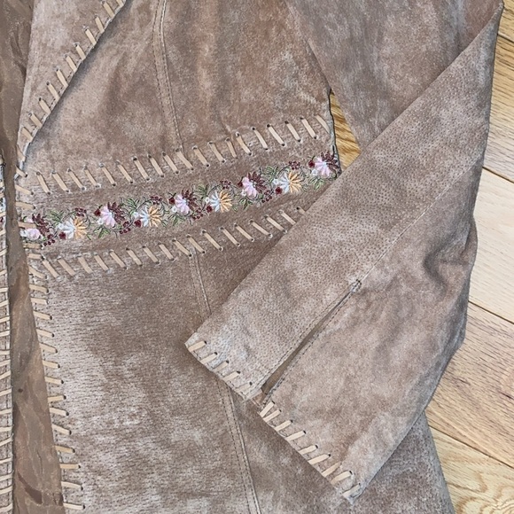 Brandon Thomas Vintage Look 100% Leather Jacket, floral accents, lined, size L - Picture 3 of 12